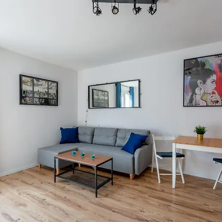 K22 - 3Min Walk - Capitol Music Theatre And National Forum Of Music Wrocław