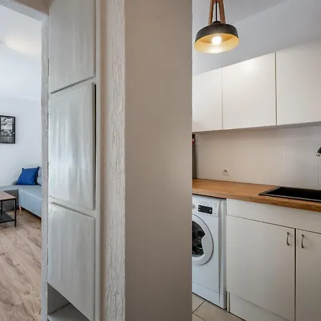 K22 - 3Min Walk - Capitol Music Theatre And National Forum Of Music Wrocław