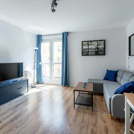 K22 - 3Min Walk - Capitol Music Theatre And National Forum Of Music 브로츠와프